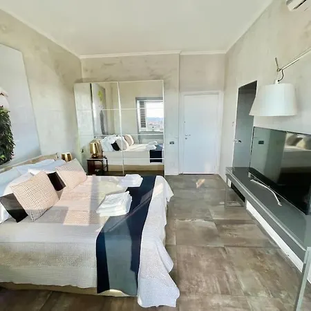 Skyline Penthouse With Jacuzzi * ローマ