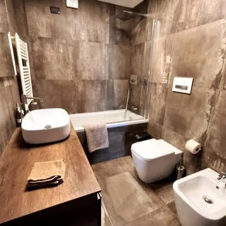 Skyline Penthouse With Jacuzzi 아파트 로마