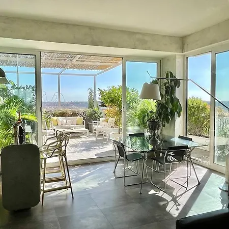 Skyline Penthouse With Jacuzzi Rom